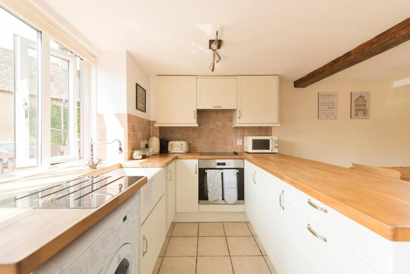 Mill View * Northleach